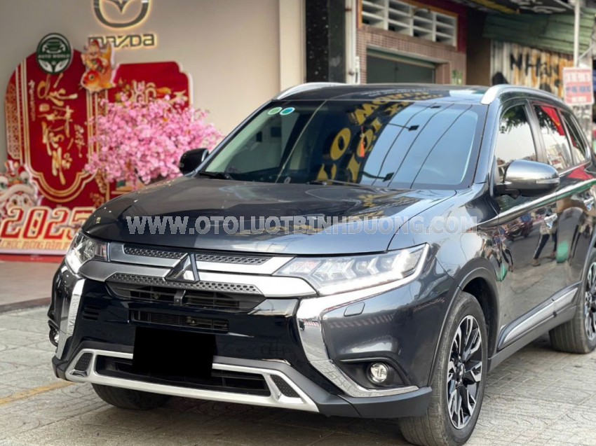 Mitsubishi Outlander Premium 2.0 CVT