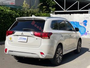 Xe Mitsubishi Outlander 2.0 CVT 2022