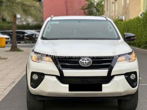 Xe Toyota Fortuner 2.4G 4x2 MT 2019