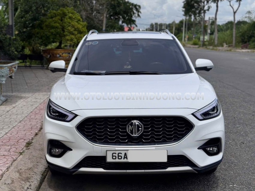 MG ZS Luxury 1.5 AT 2WD