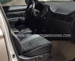 Xe Mitsubishi Outlander 2.0 CVT 2022