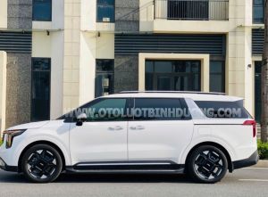 Xe Kia Carnival Signature 2.2D 2024
