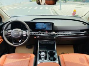 Xe Kia Carnival Signature 2.2D 2024