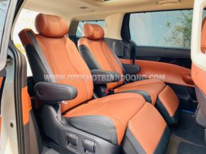 Xe Kia Carnival Signature 2.2D 2024