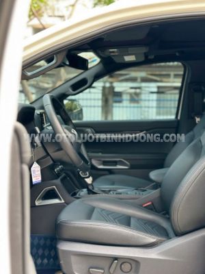 Xe Ford Everest Titanium 2.0L 4x2 AT 2024
