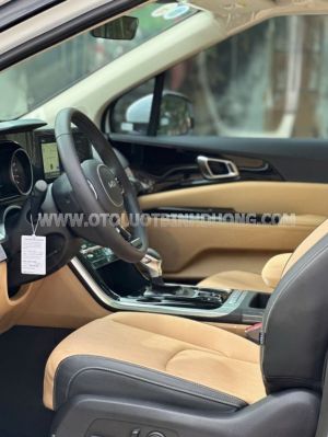 Xe Kia Carnival Luxury 2.2D 2024