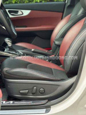 Xe Kia K3 Premium 1.6 AT 2024