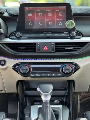 Xe Kia K3 Luxury 1.6 AT 2022