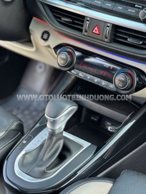 Xe Kia K3 Luxury 1.6 AT 2022