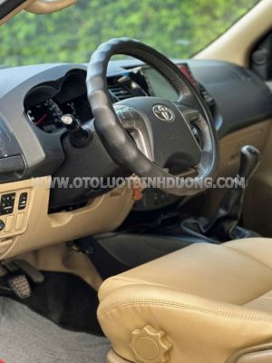 Xe Toyota Fortuner 2.5G 2015