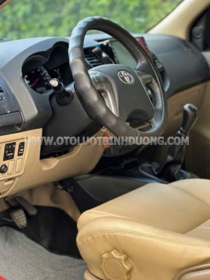 Xe Toyota Fortuner 2.5G 2015